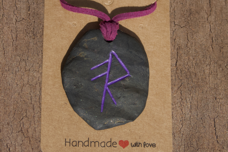 Home | Viking Dad - Hand-crafted bind-runes carved in sacred stone